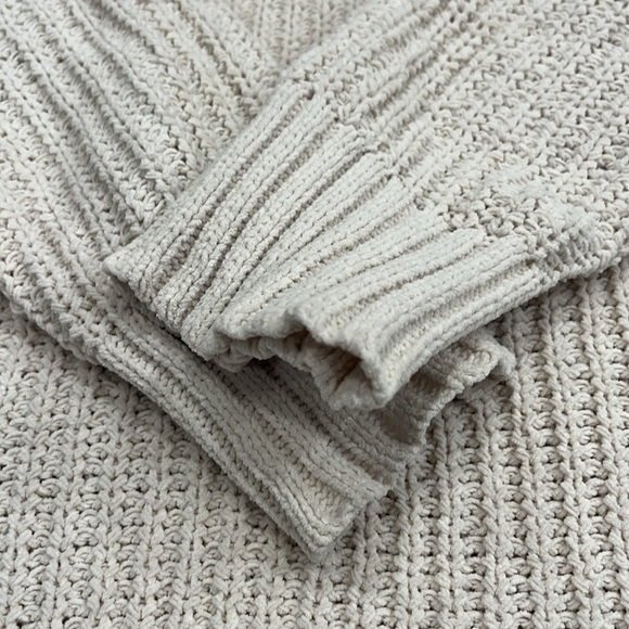 Aerie | Dreamspun Oversized Chunky Knit Mock Neck Sweater | Cream | Medium - Picture 7 of 13